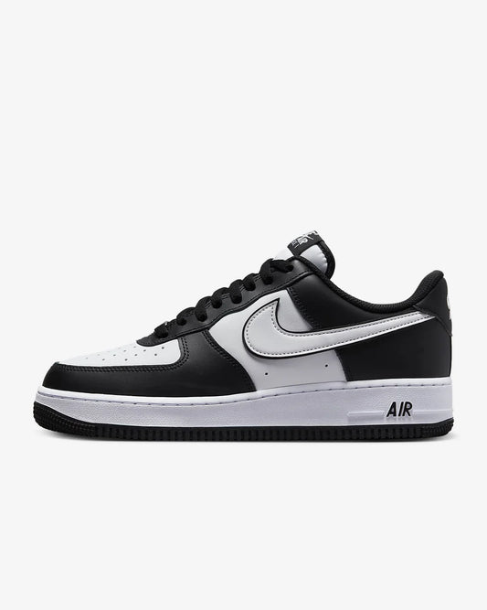 NIKE AIRFORCE PANDA