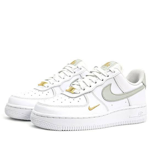 NIKE AIRFORCE T llll